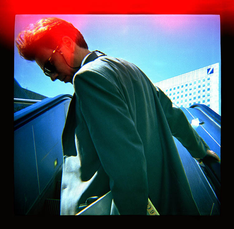 toy's camera jojaflex midi à la défense 03