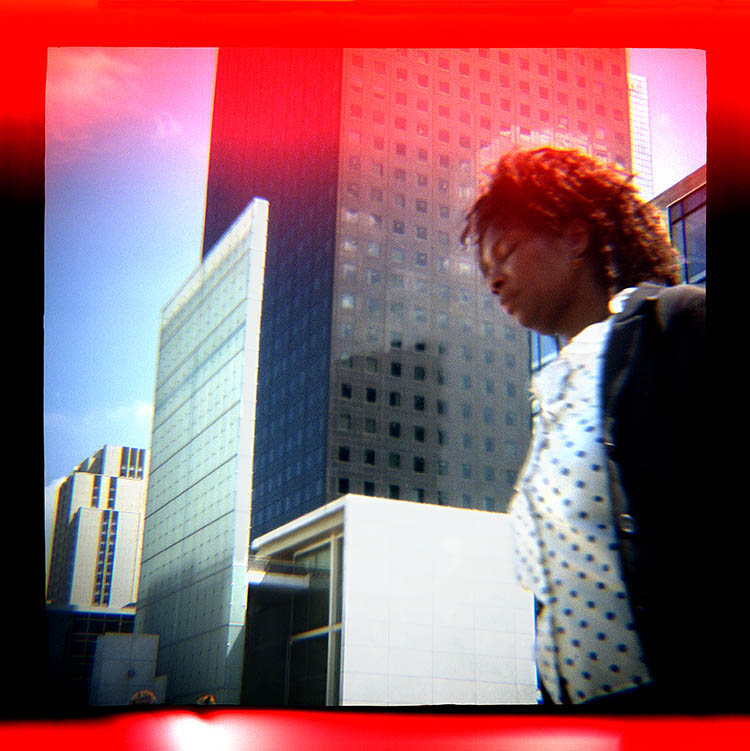 toy's camera jojaflex midi à la défense 04