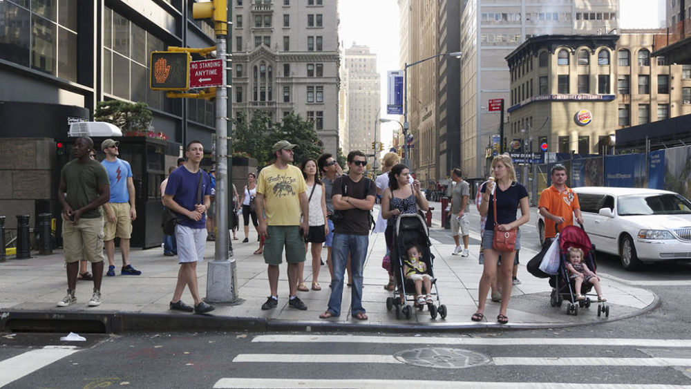 portrait foule passage piétons new-york 01