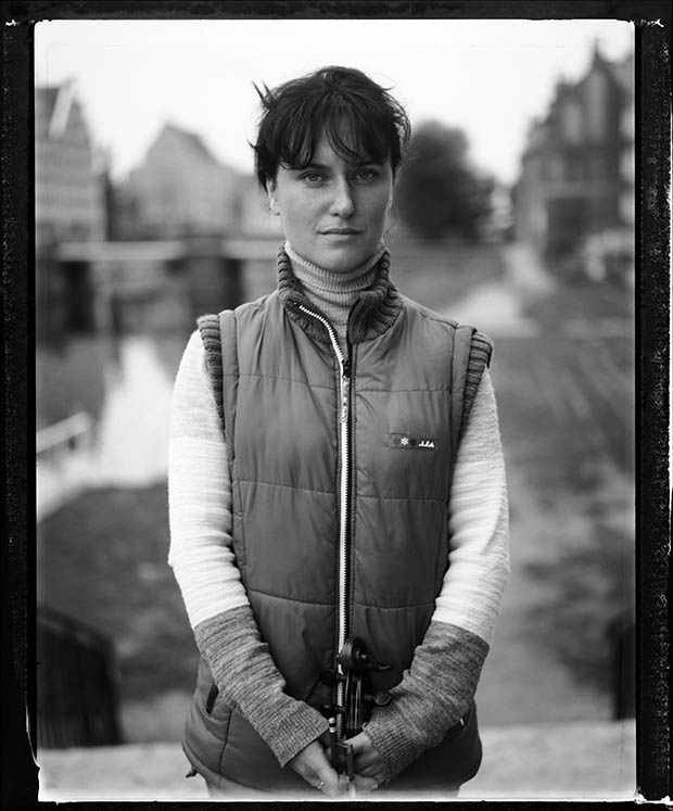 une violoniste dans les rues de Gdansk