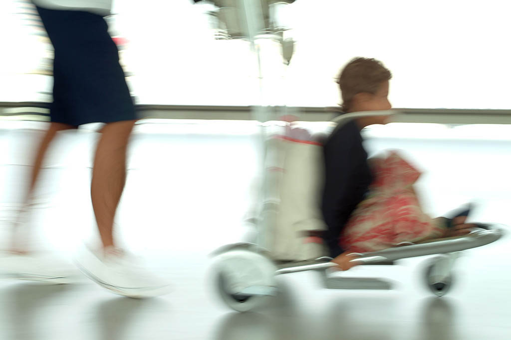 aéroport roissy les voyageurs 06